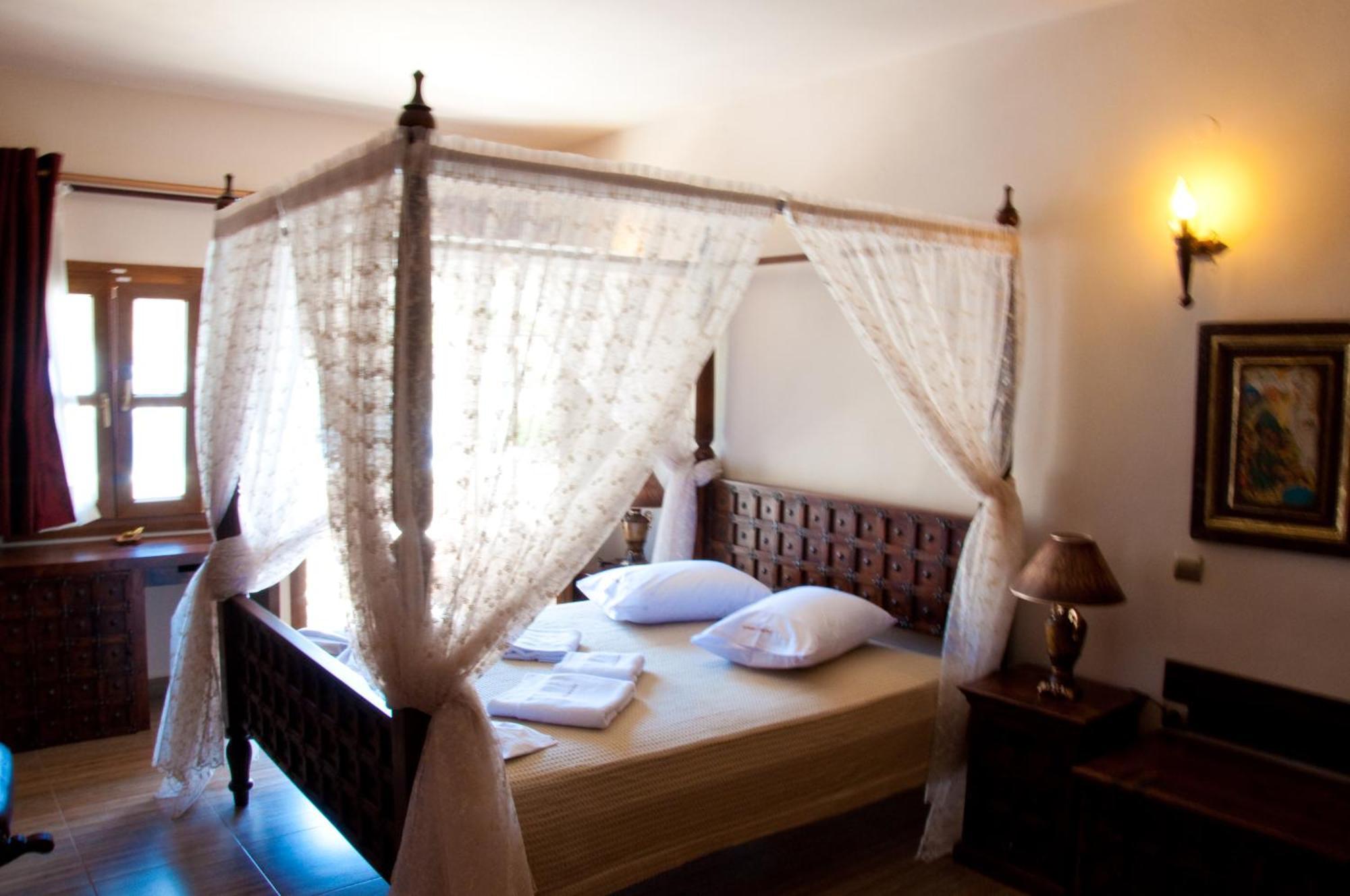Castelo Boutique Hotel Panteli Exterior photo